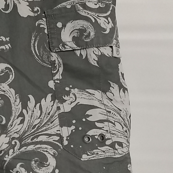 Converse Drawstring Cargo Shorts Size 30 Waist - Picture 2 of 4